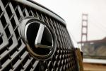 Lexus LS500h AWD 2017 года (NA)